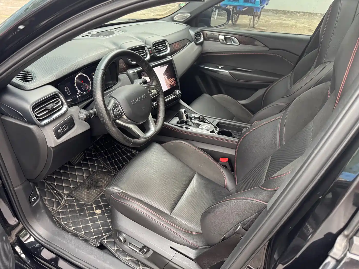 Lynk & Co 03 2019 2.0TD Auto Power Pro Version фото 13