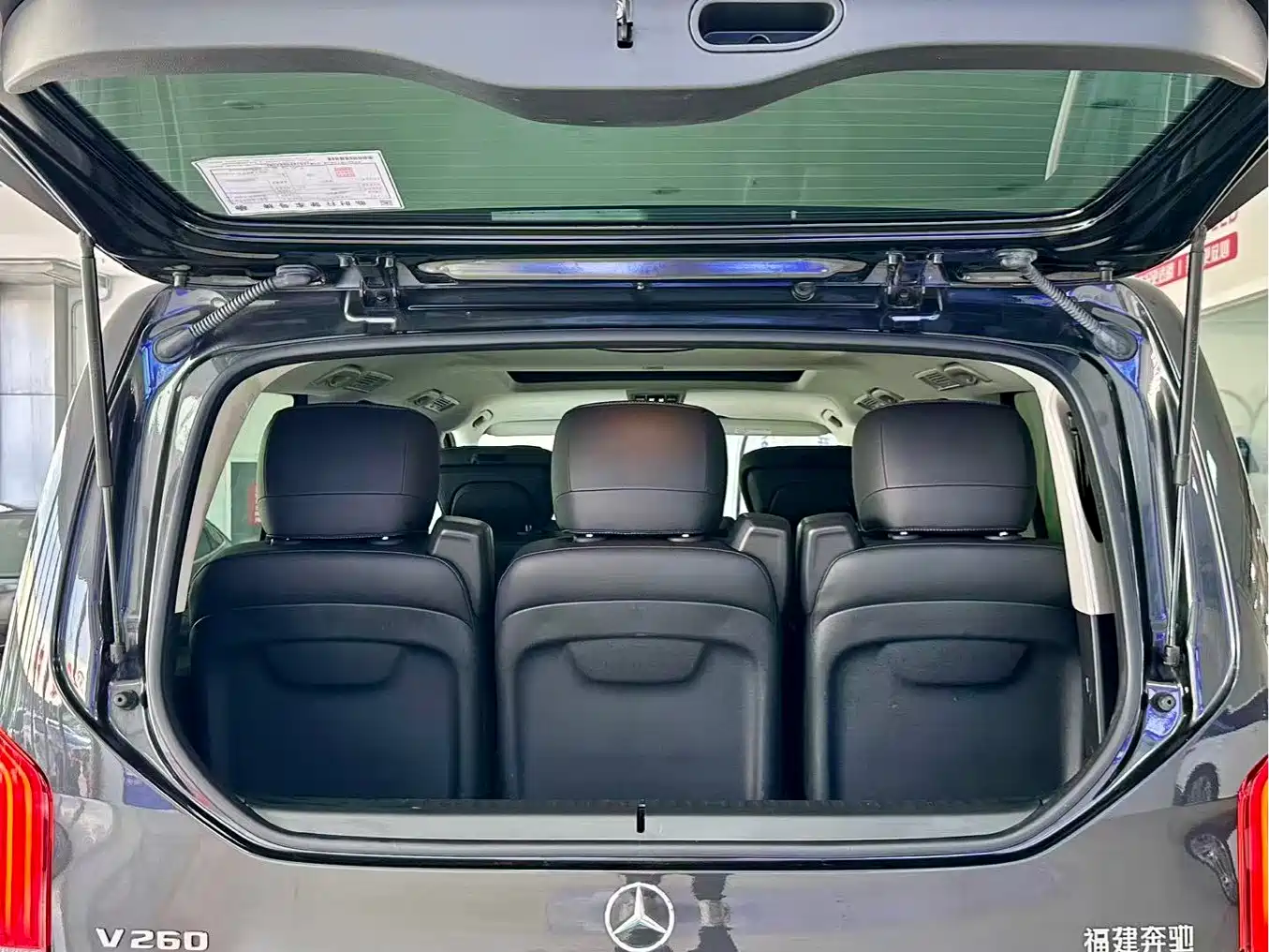 Mercedes-Benz V-Class 2022 V 260 Prestige Edition фото 14