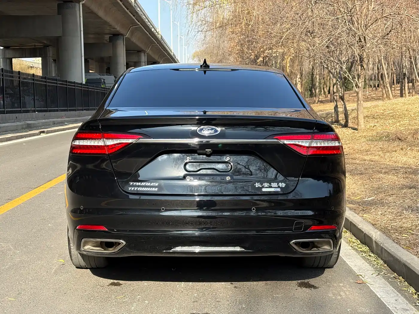 Ford Taurus 2021 2019 EcoBoost 245 Premium Edition
