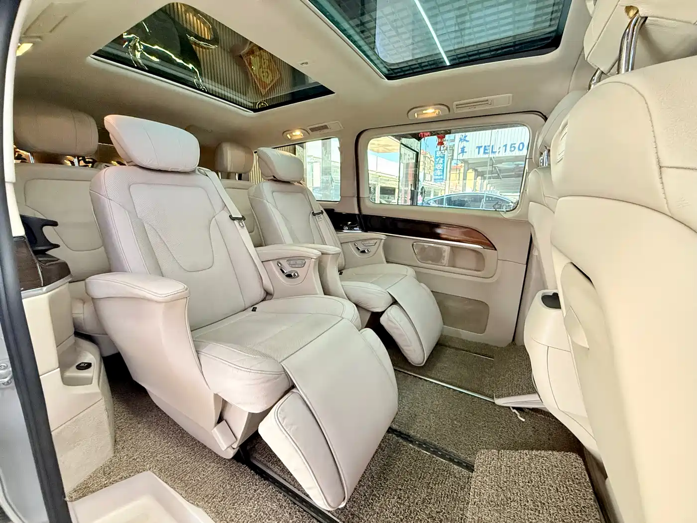 Mercedes-Benz V-Class 2016 V 260 L Premium Long фото 13