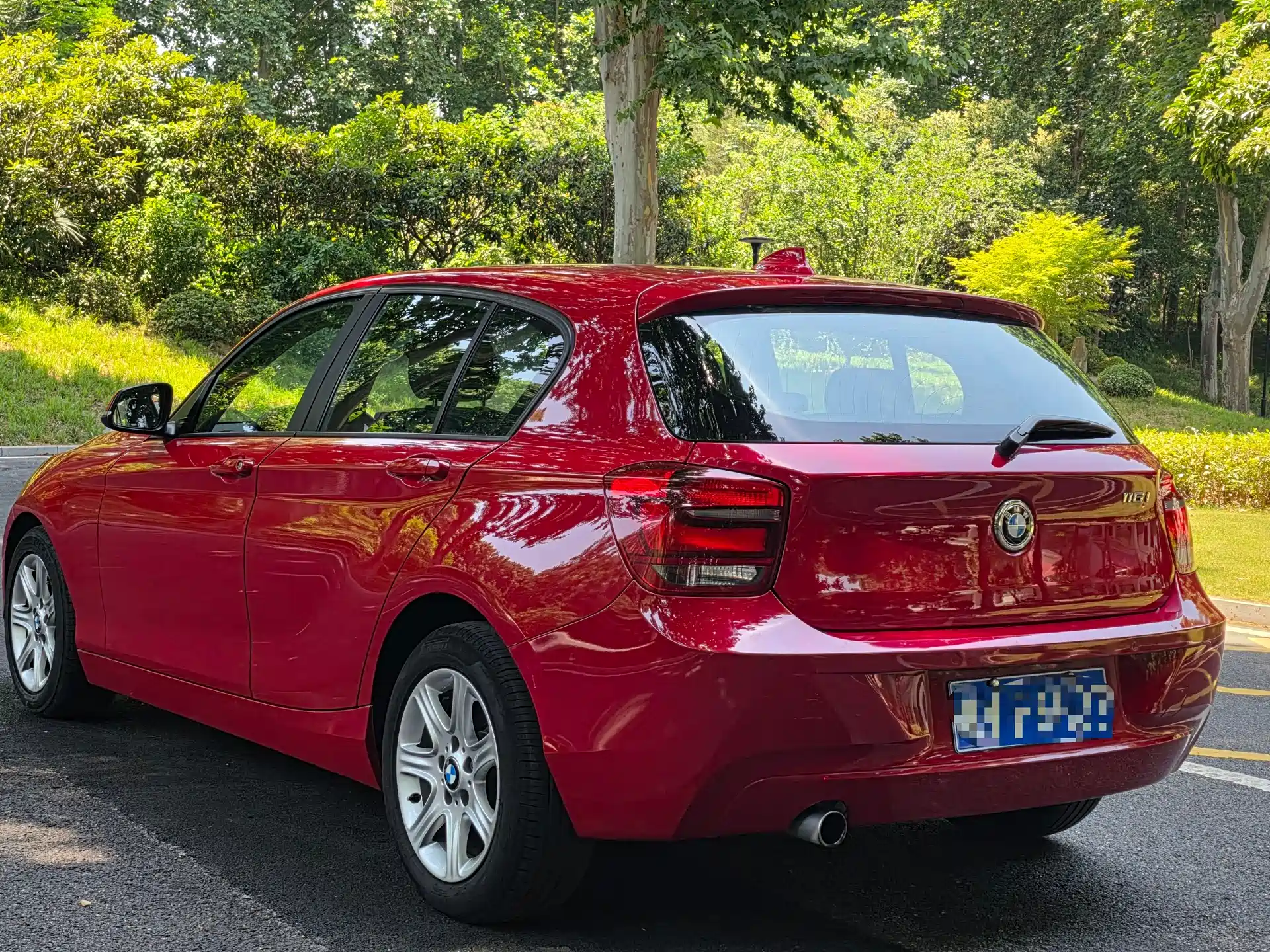 صورة 3 - BMW 1 Series (Import)