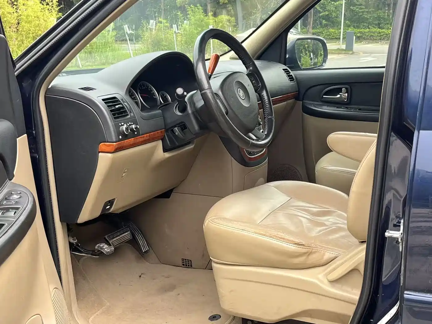 Buick GL8 2014 2.4L Executive Edition фото 5