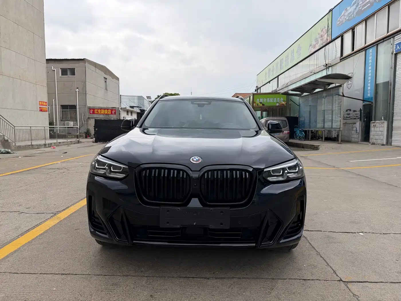 BMW iX3 2023 Leading Type фото 2