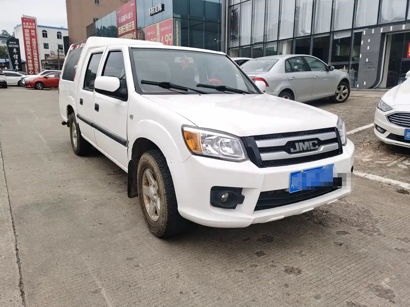 Jiangling Baodian 2018 2018 2.9T New Value 2WD Diesel Luxury Standard Cargo Box JX4D30B5L