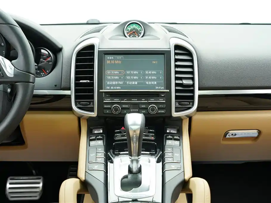 Porsche Cayenne 2014 Cayenne Platinum Edition 3.0T фото 24
