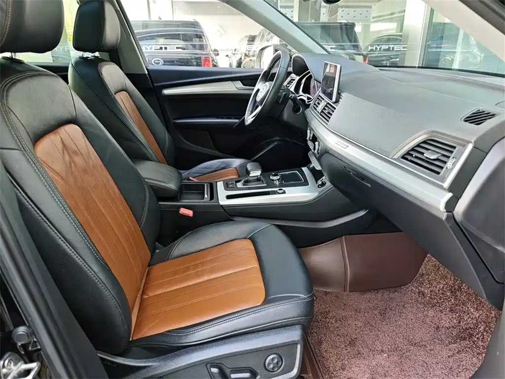 Audi Q5L 2020 40 TFSI Prestige Fashion фото 12