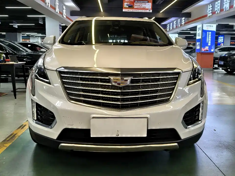 صورة 2 - Cadillac XT5