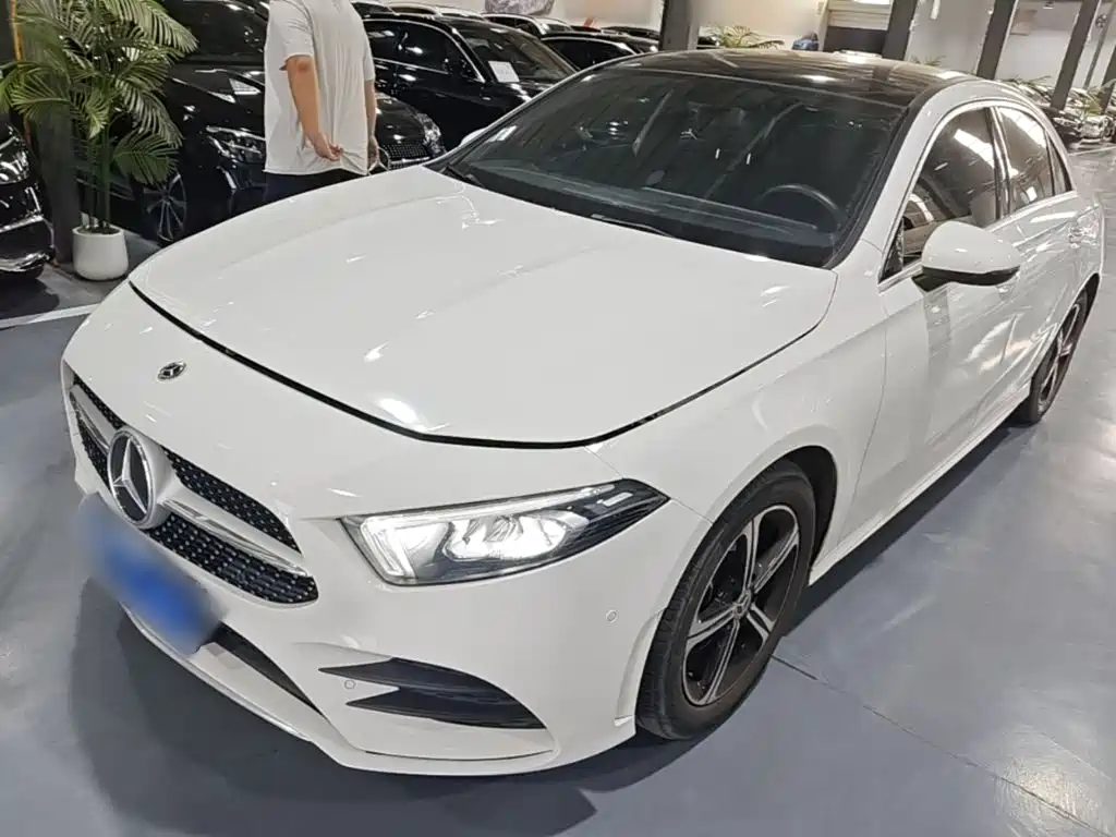 Mercedes-Benz A-Class 2022 Facelift III A 200 L Sport Sedan Fashion