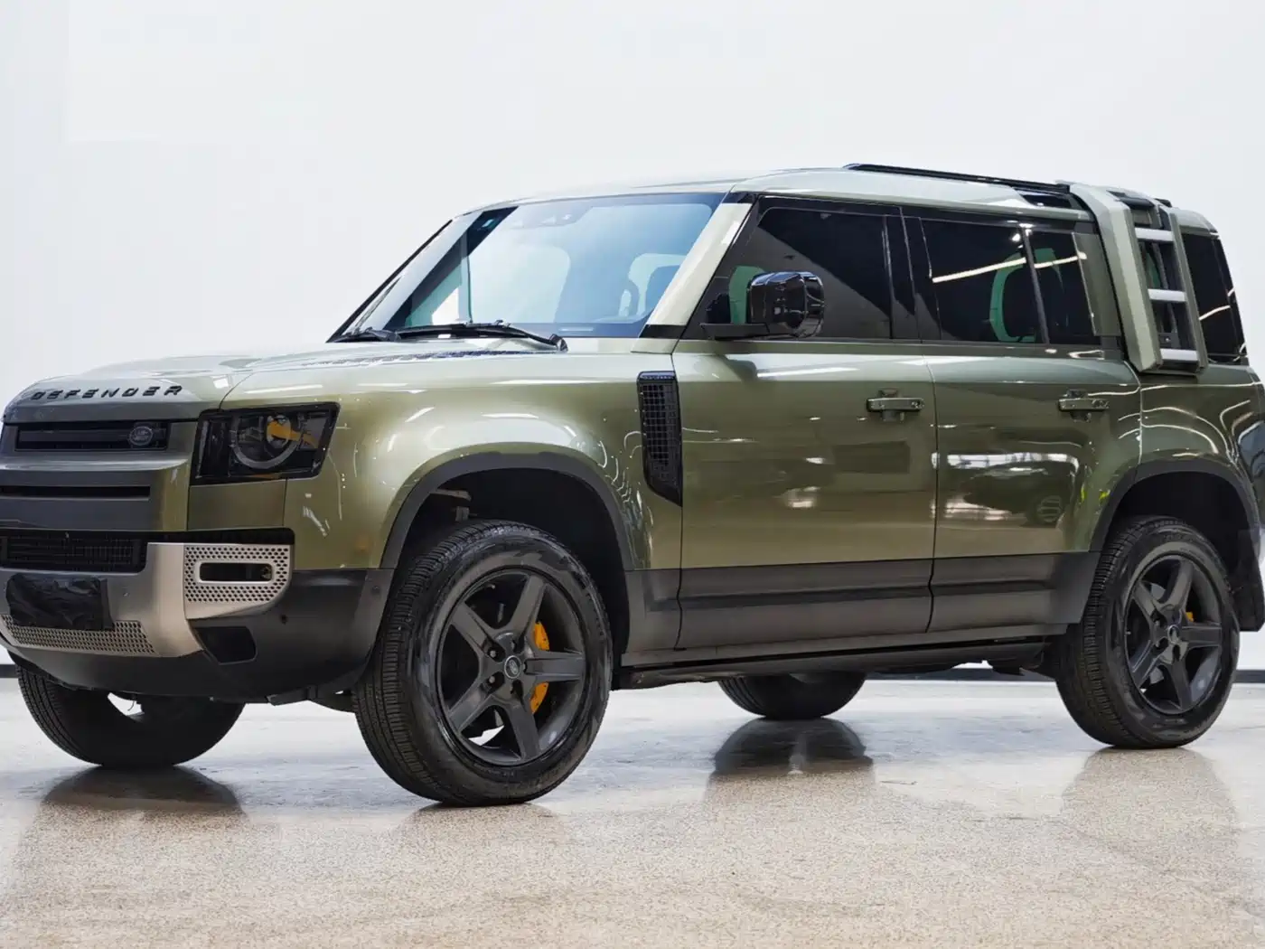 Land Rover Defender 2020 Model 110 P400 HSE
