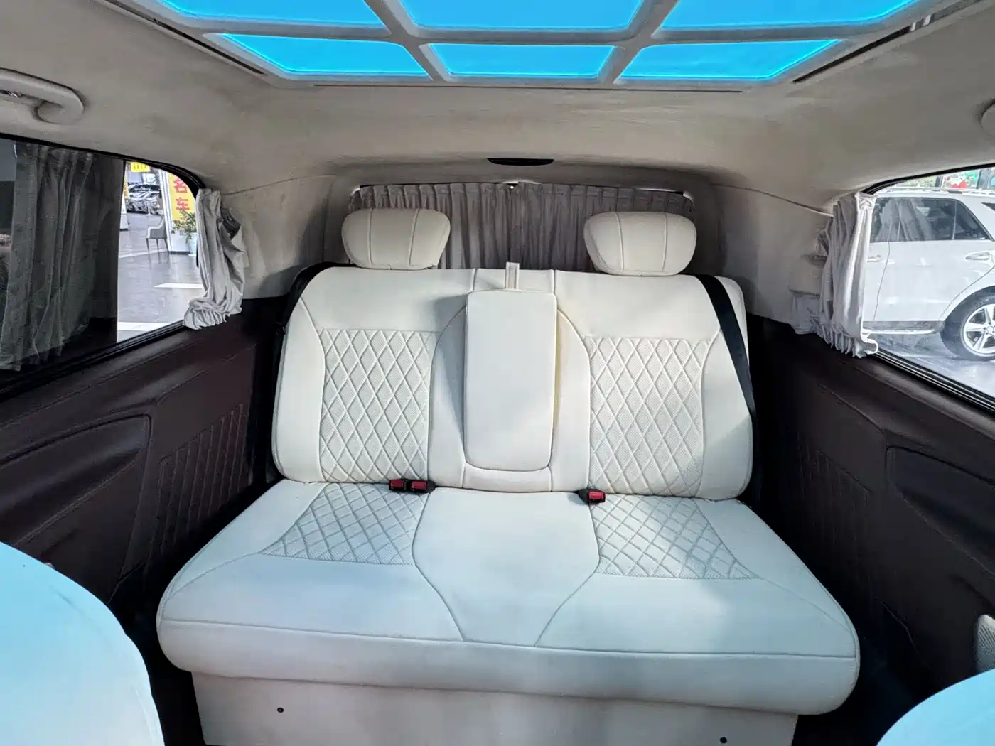 Mercedes-Benz Vito 2018 2.0T Business Edition China VI фото 12