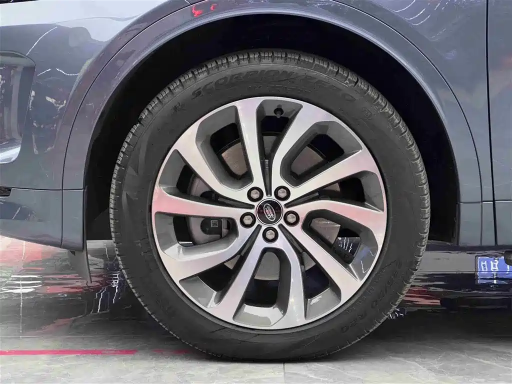 Land Rover Discovery Sport 2022 Model Facelift 249PS R-Dynamic S Performance Edition 5-seater фото 4