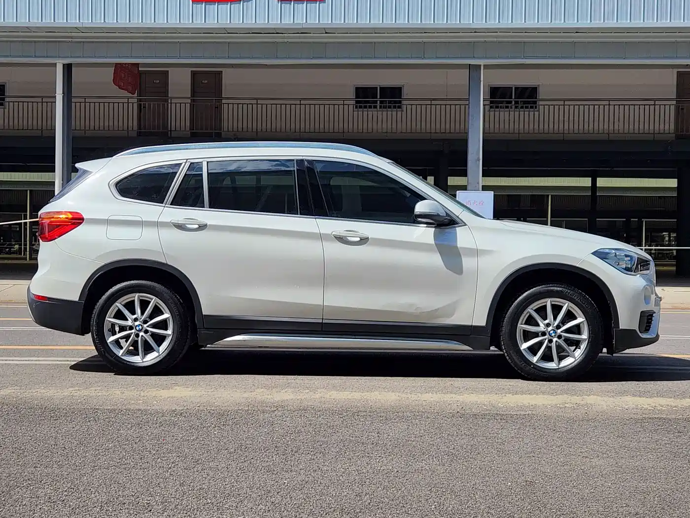 BMW X1 2019 sDrive18Li Fashion Model фото 7