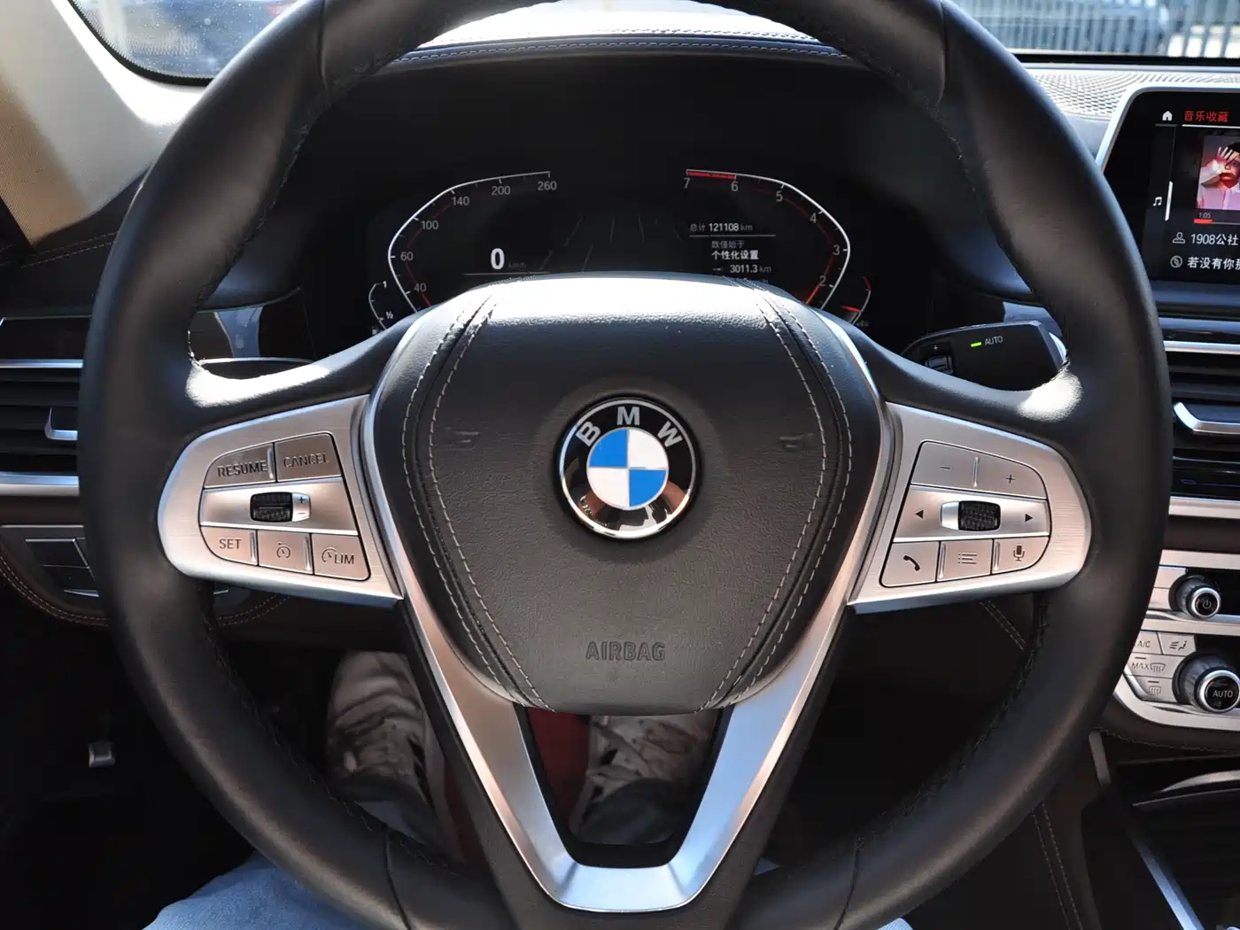 BMW 7 Series 2019 730Li Luxury Package фото 8