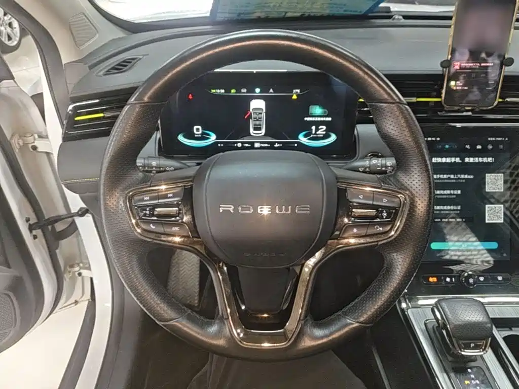 Фото 11 - Roewe RX5