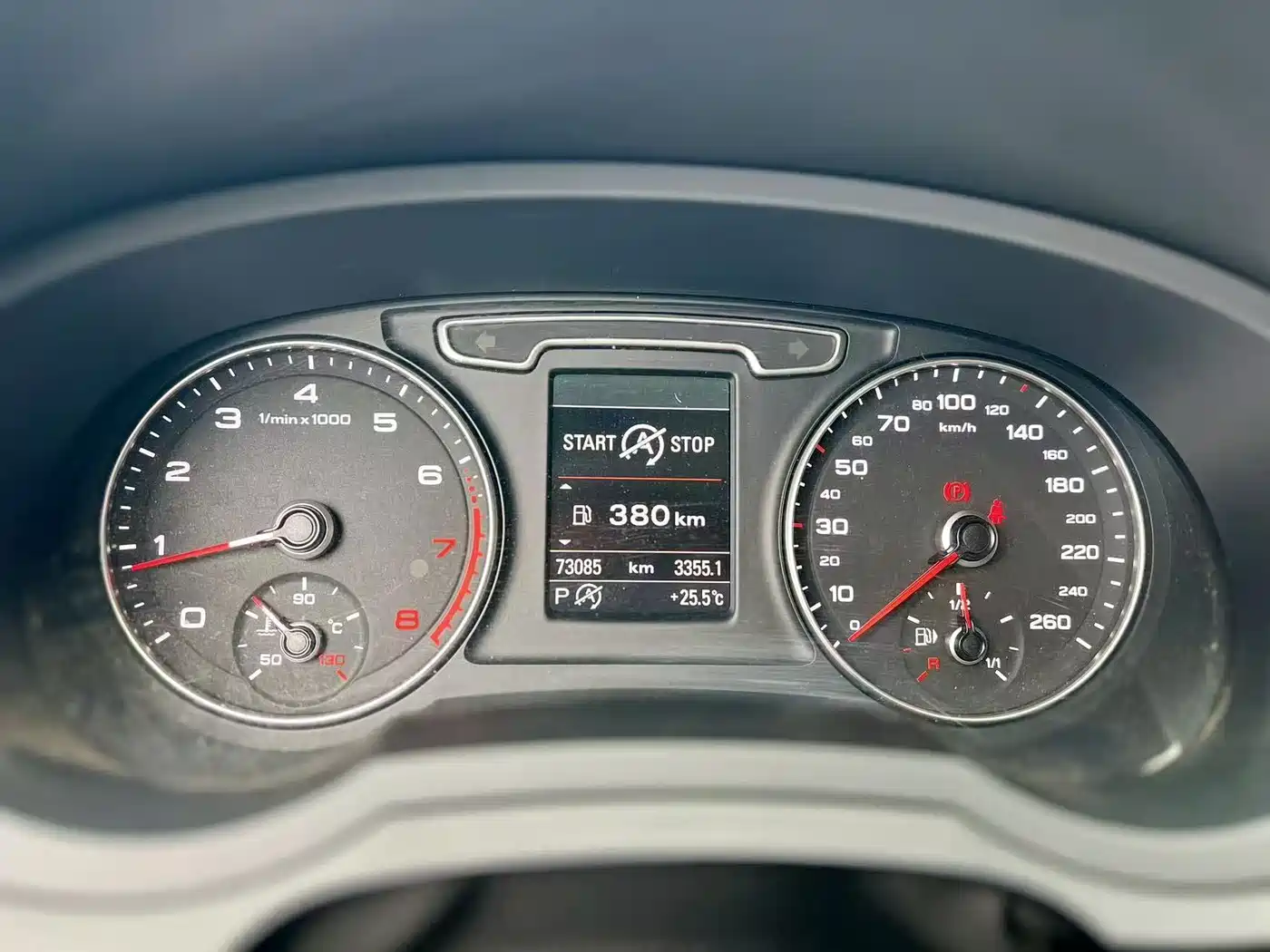 Audi Q3 2015 35 TFSI quattro Technology фото 4