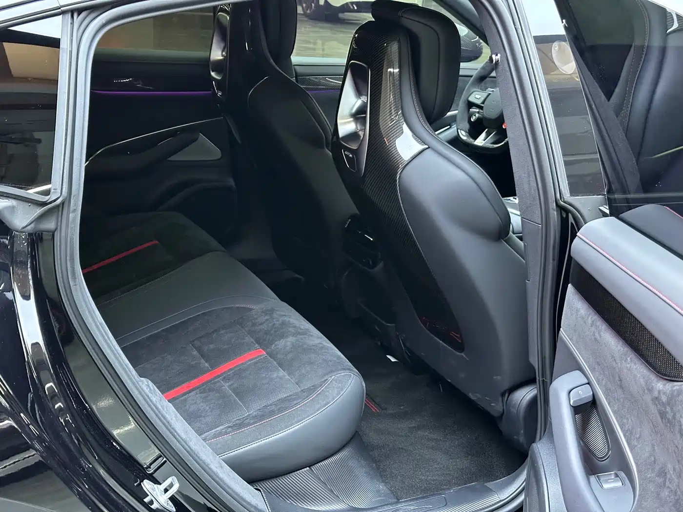 XIAOMI CAR XIAOMI SU7 ULTRA