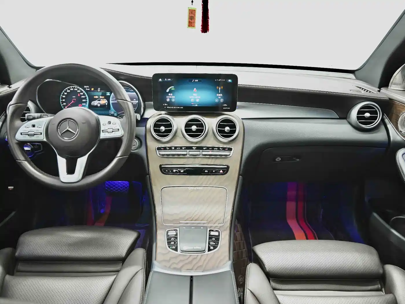 Mercedes-Benz GLC 2022 Model GLC 260 L 4MATIC Luxury Edition фото 23