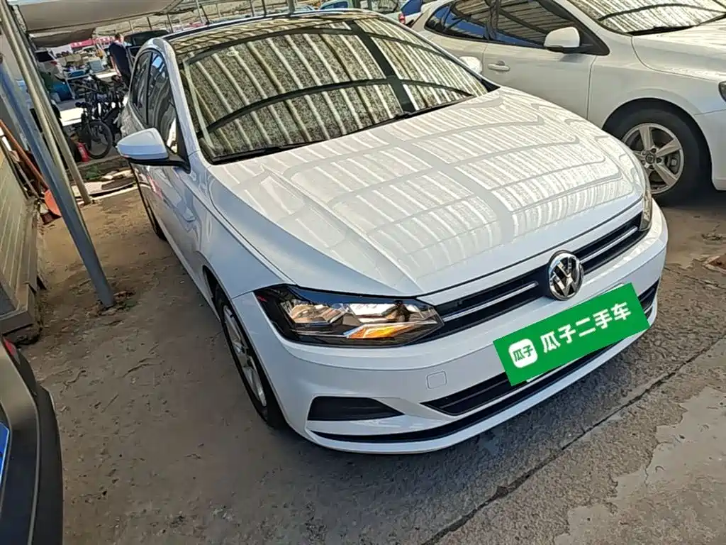 Volkswagen Polo 2019 Plus 1.5L Automatic Panorama Enjoyment Edition фото 4