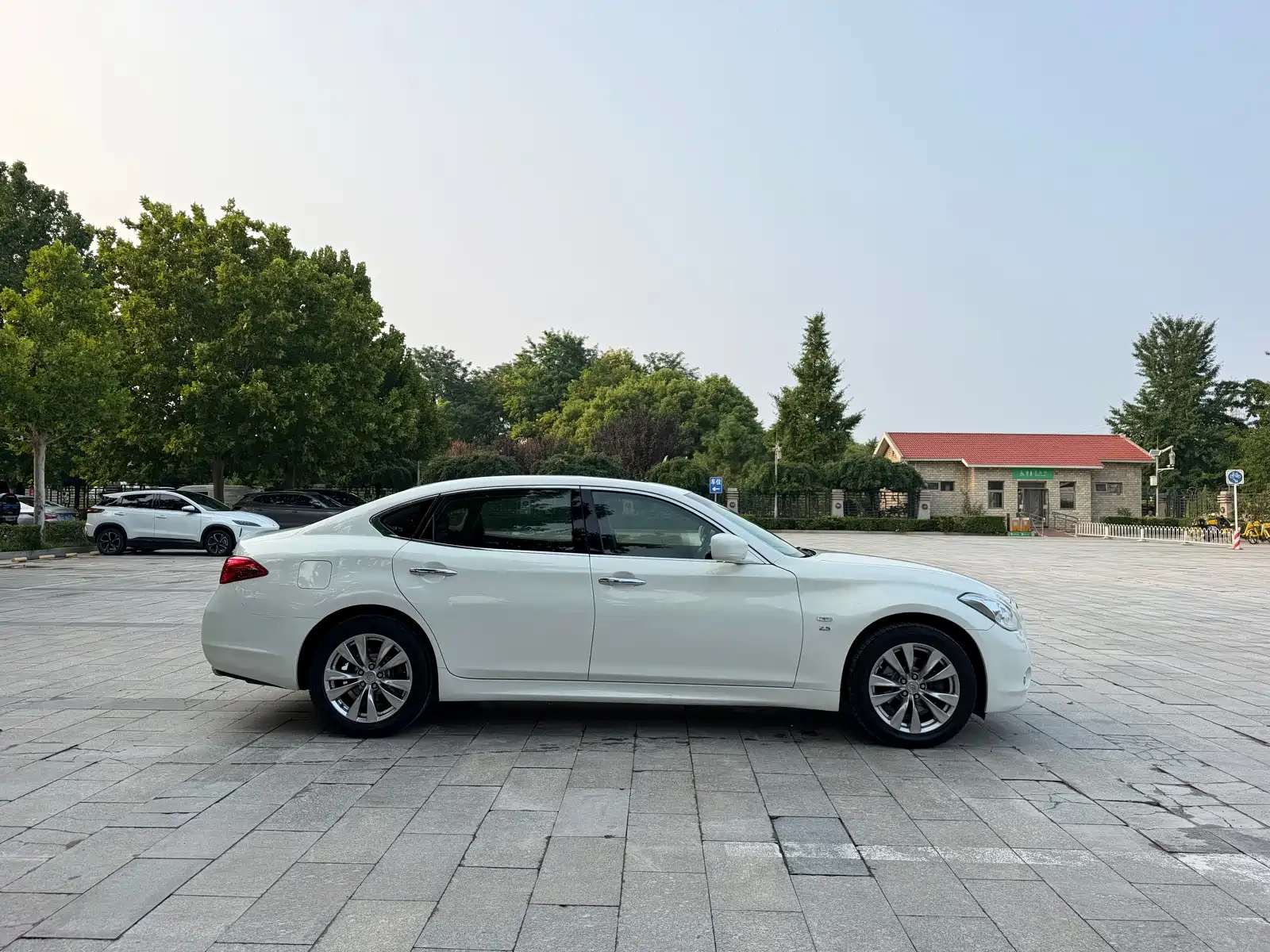 صورة 8 - Infiniti Q70