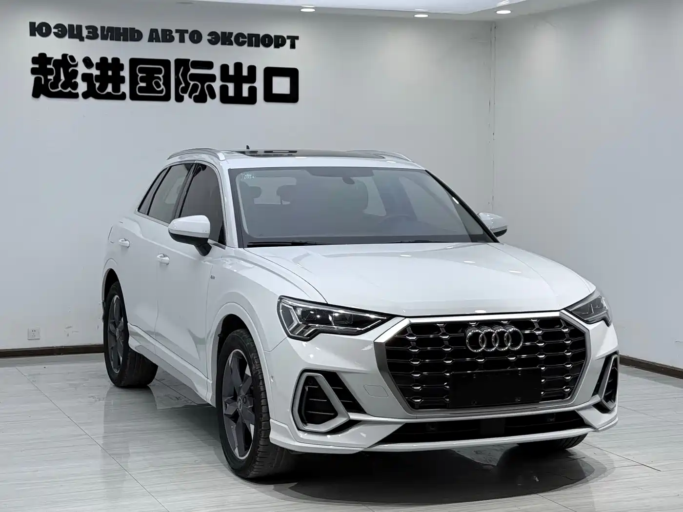 Audi Q3 2022 35 TFSI Fashion Dynamic фото 3