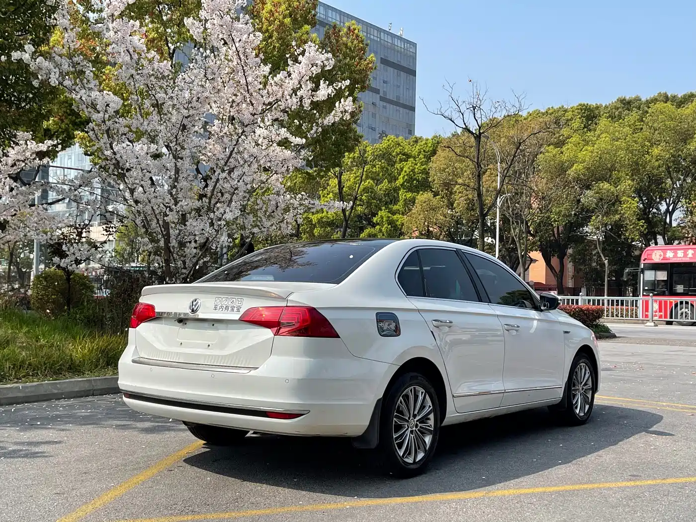 Volkswagen Bora 2017 1.6L Automatic Comfort фото 4