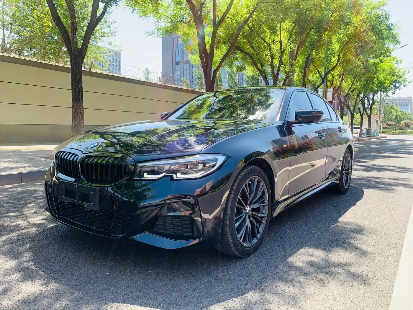BMW 3-SERIES