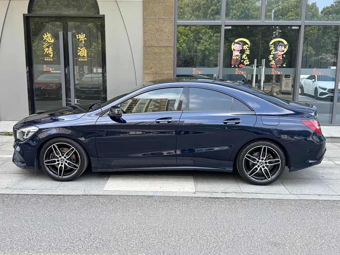 Mercedes-Benz CLA (Import) 2017 CLA 220 4MATIC фото 3