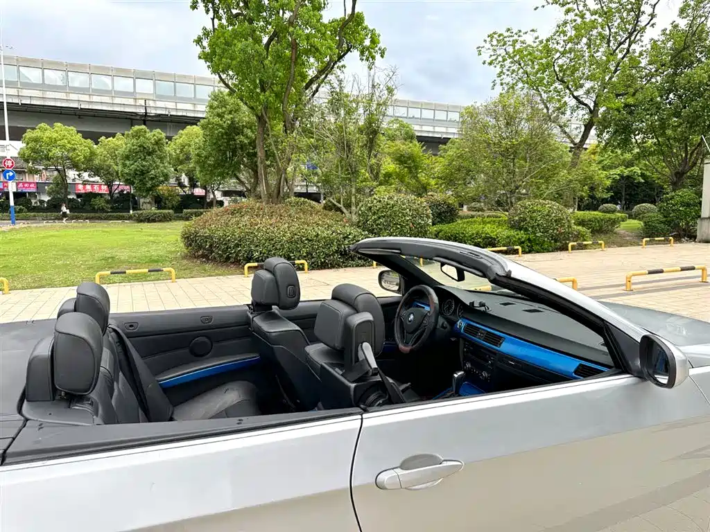 BMW 3 Series (Import) 2009 Model 325i Convertible фото 15