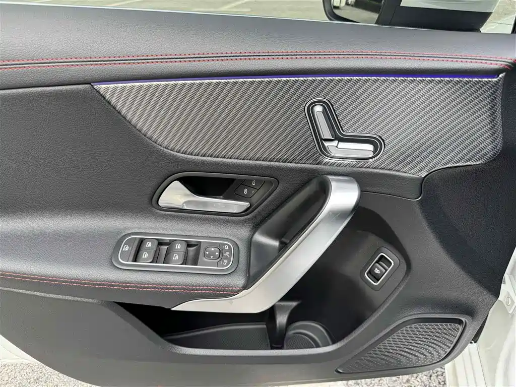 Mercedes-Benz A-Class 2023 A 200 L Fashion фото 26