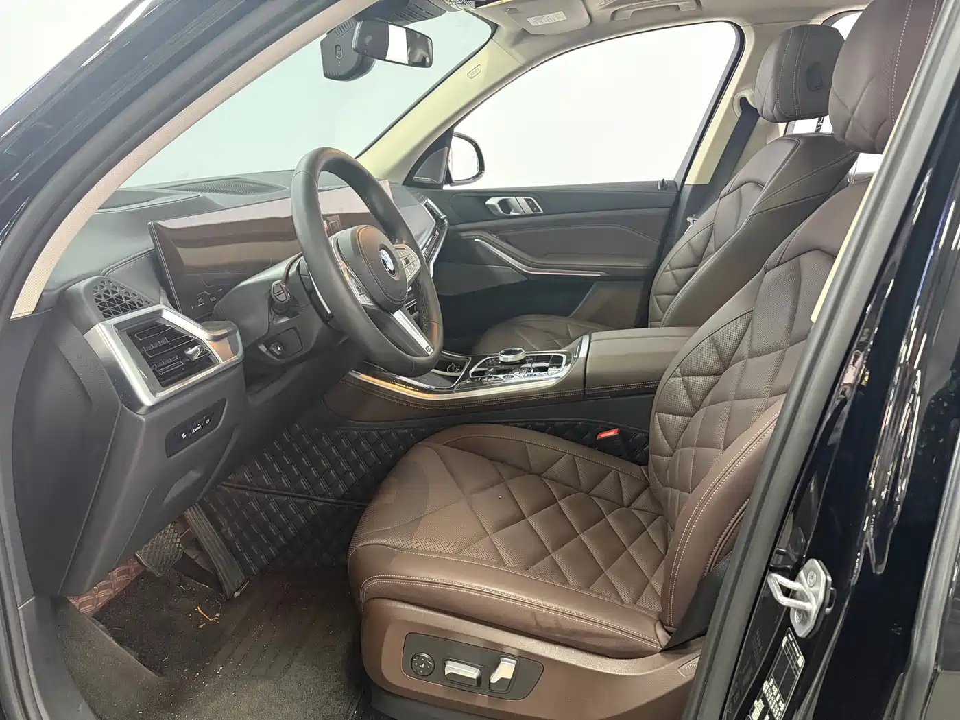 BMW X5 2023 xDrive 30Li Premium M Sport Black Night Package фото 4