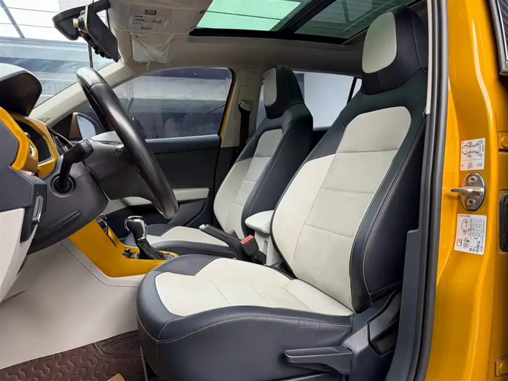 Volkswagen T-Cross 2019 280TSI DSG Luxury Edition фото 17