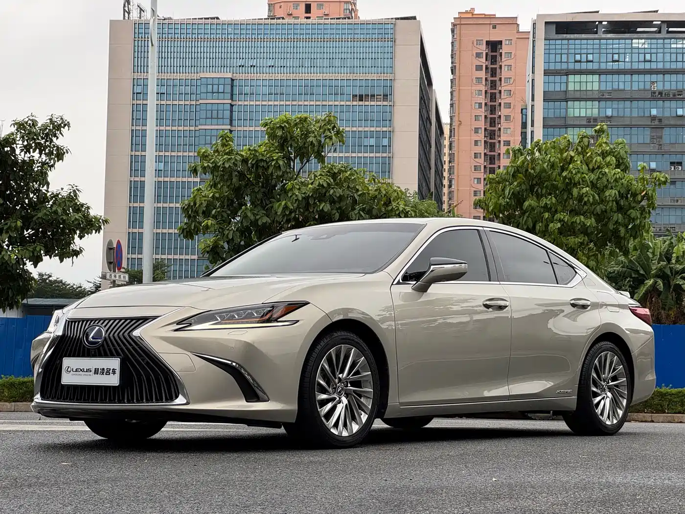 Lexus ES 2018 — пригон из Китая
