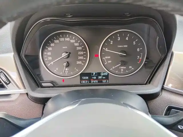 BMW X1 2018 sDrive18Li Premium Model — фото 4