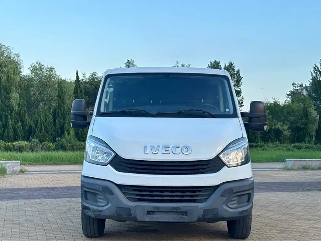 Iveco Daily 2018 2018 2.3T Short Wheelbase Low Roof Van F1A
