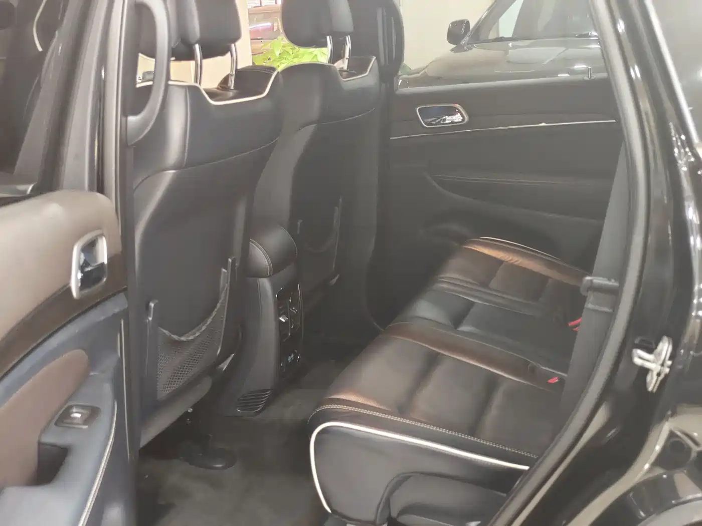 Jeep Grand Cherokee (Import) 2019 2017 3.6L Luxury Navigation Edition