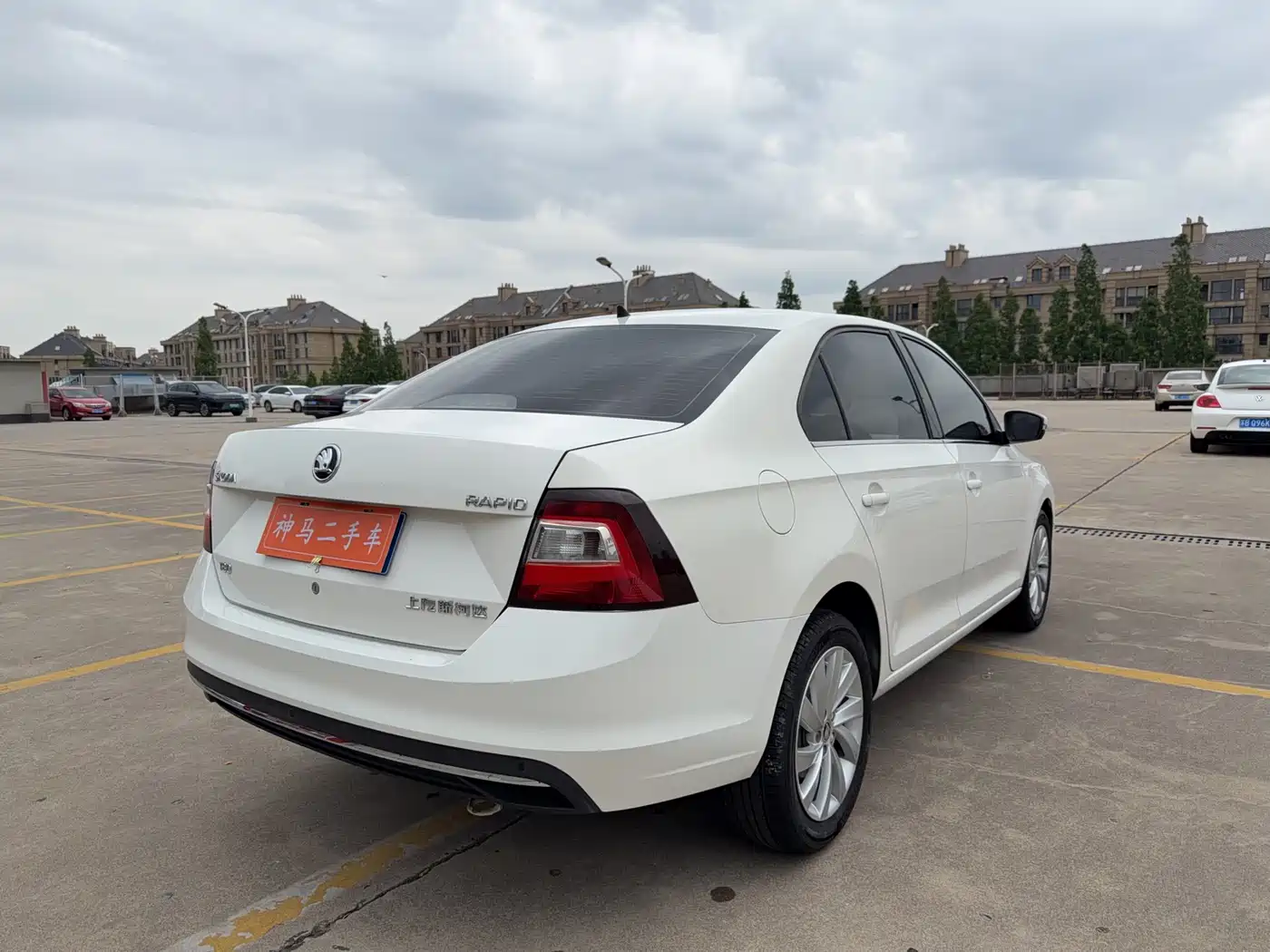 Škoda Rapid 2018 1.6L Automatic Comfort Edition фото 6