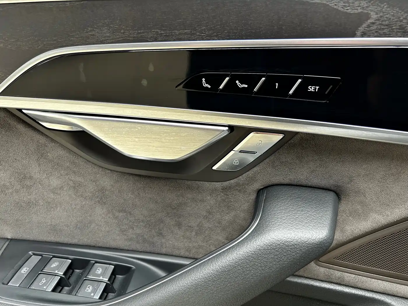 Audi A8 2019 Plus A8L 50 TFSI quattro Comfort фото 13