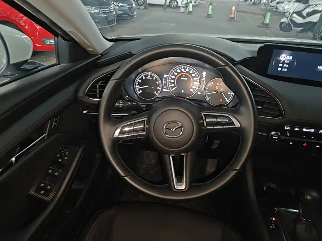 Photo 11 - Mazda Mazda 3
