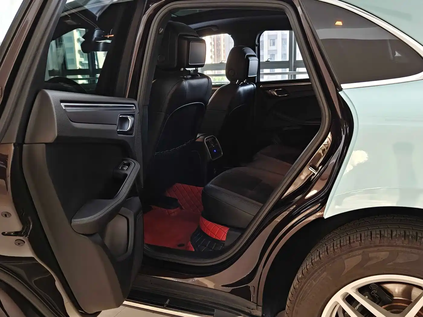Porsche Macan 2018 Macan 2.0T фото 14