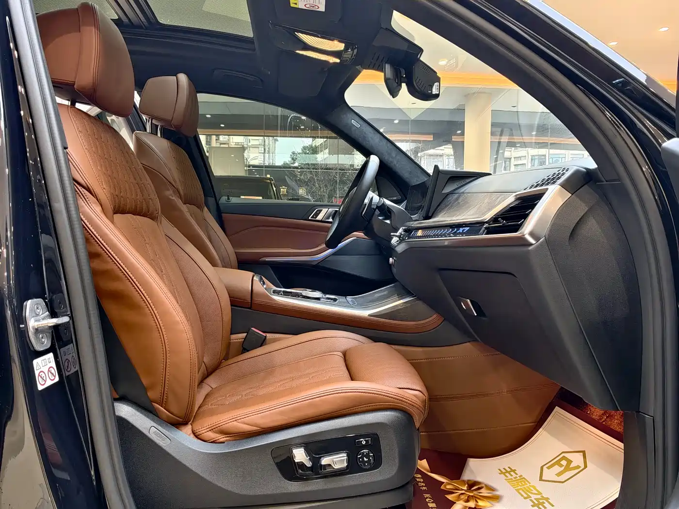 BMW X7 2023 xDrive40i Exclusive M Sport Package фото 7