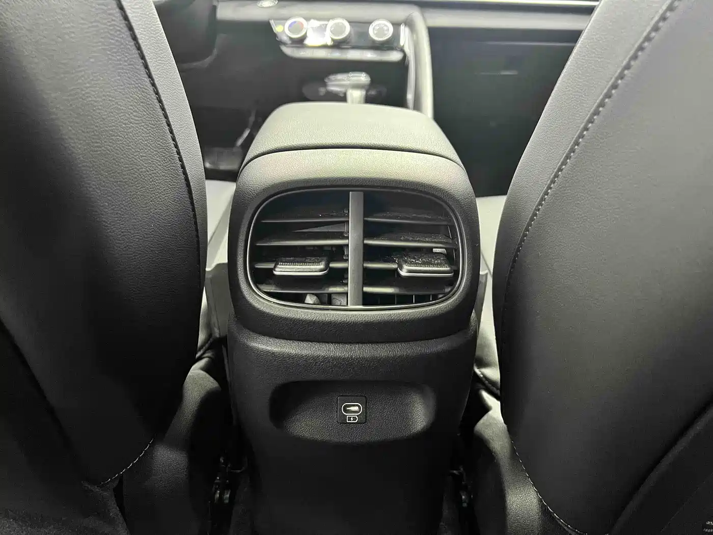Hyundai Elantra 2023 1.5L CVT GLX Elite Edition фото 11
