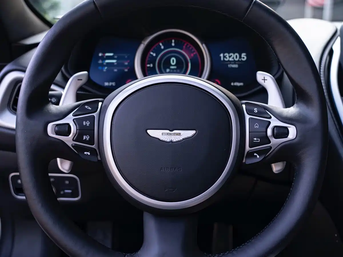Aston Martin DB11 2021 2019 4.0T V8 Volante