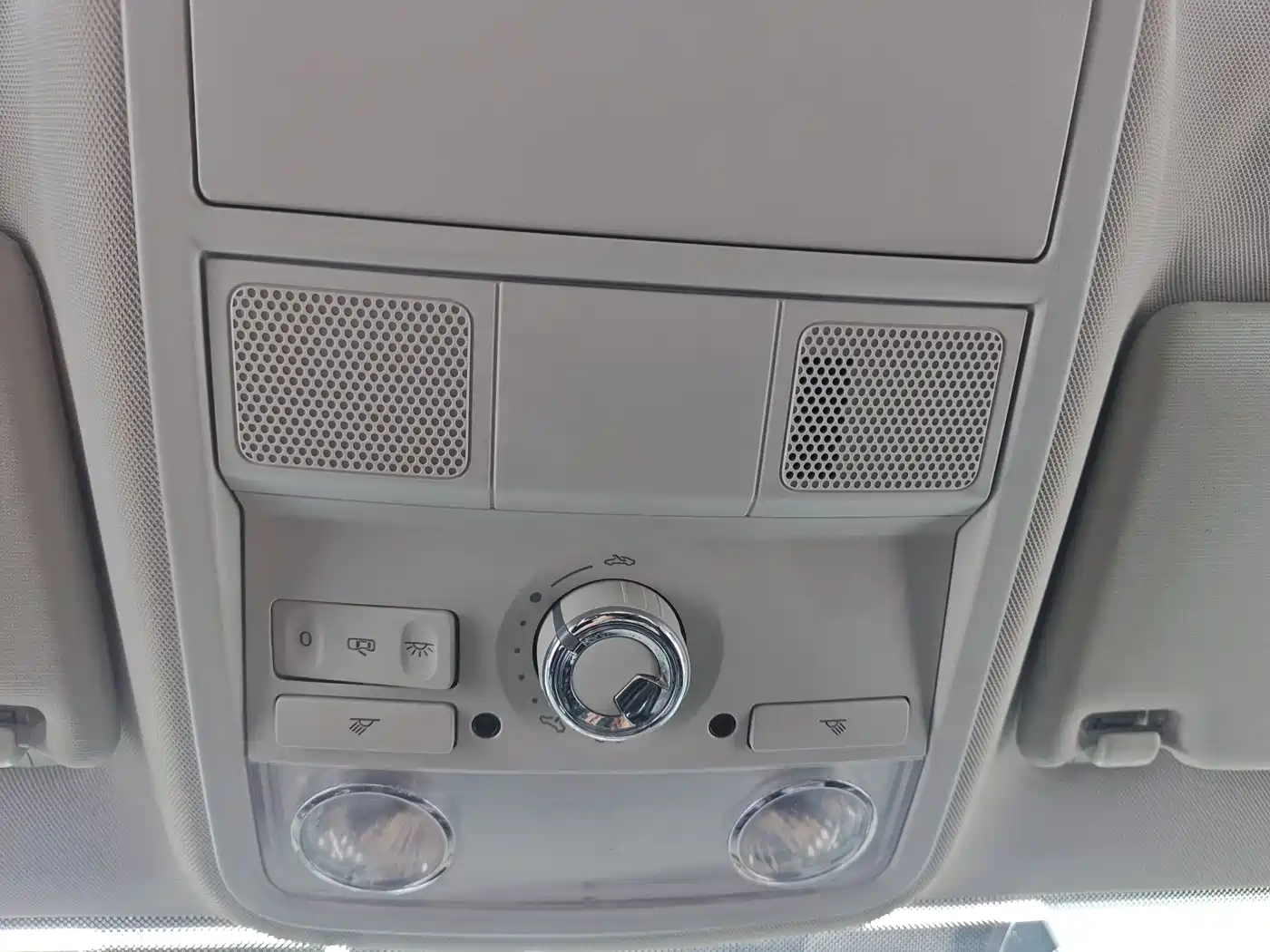 Volkswagen Sagitar 2017 230TSI Automatic Comfort фото 13