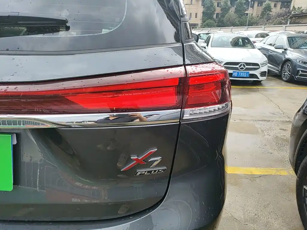 Changan X7 PLUS 2025 2024 1.5T Automatic Noble 7-Seater