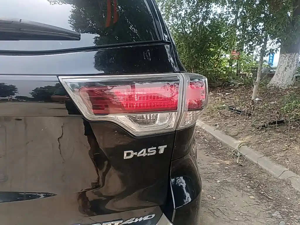Фото 8 - Toyota Highlander