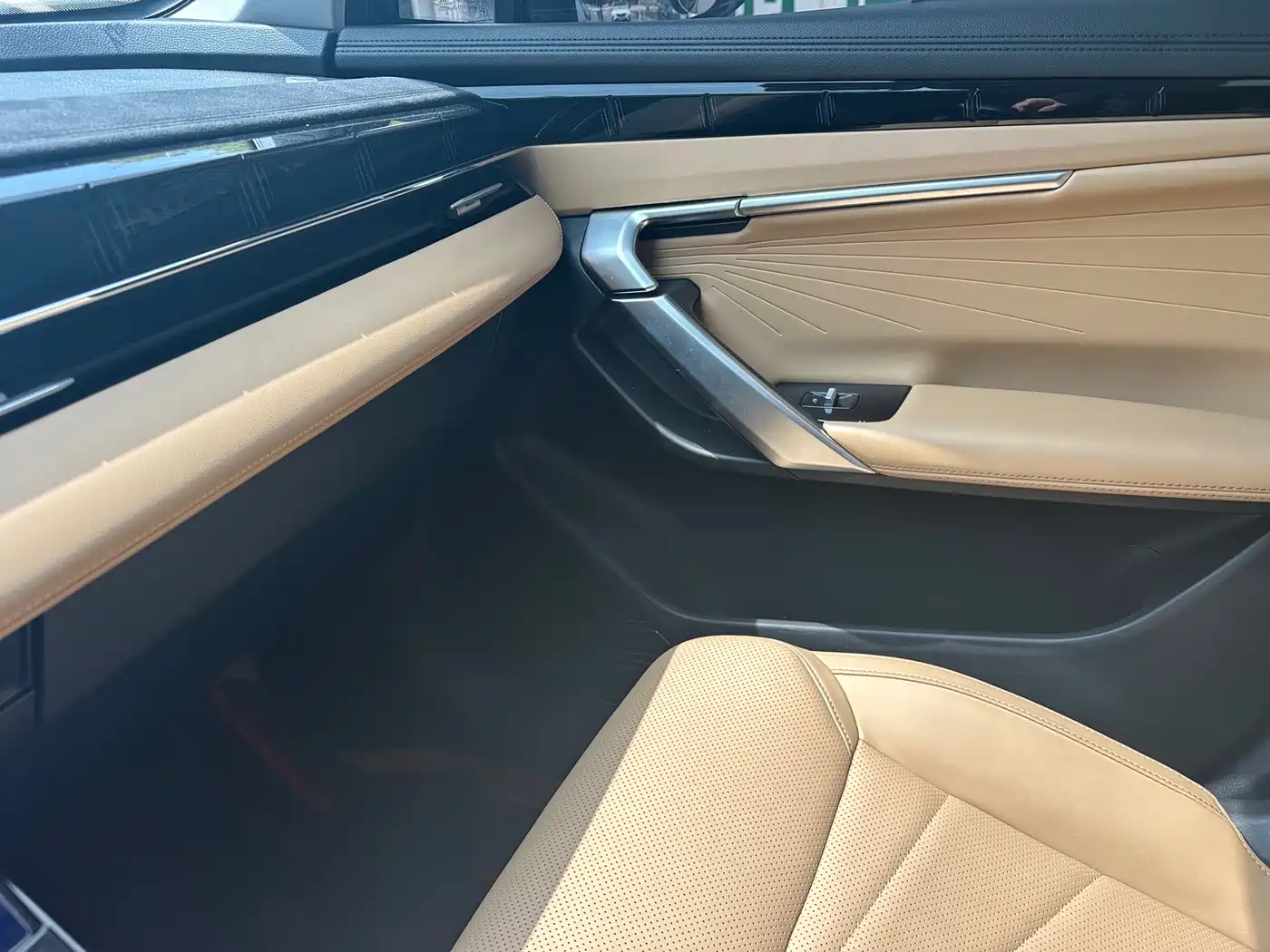 GEELY AUTOMOBILE BOYUE L