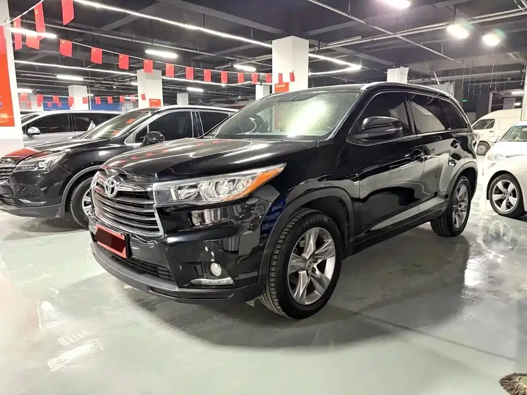 Photo 1 - Toyota Highlander