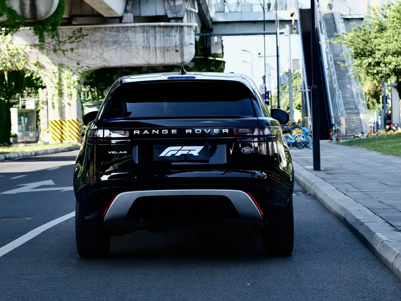 Land Rover Range Rover Velar 2022 250PS Golden Collector's Edition фото 13