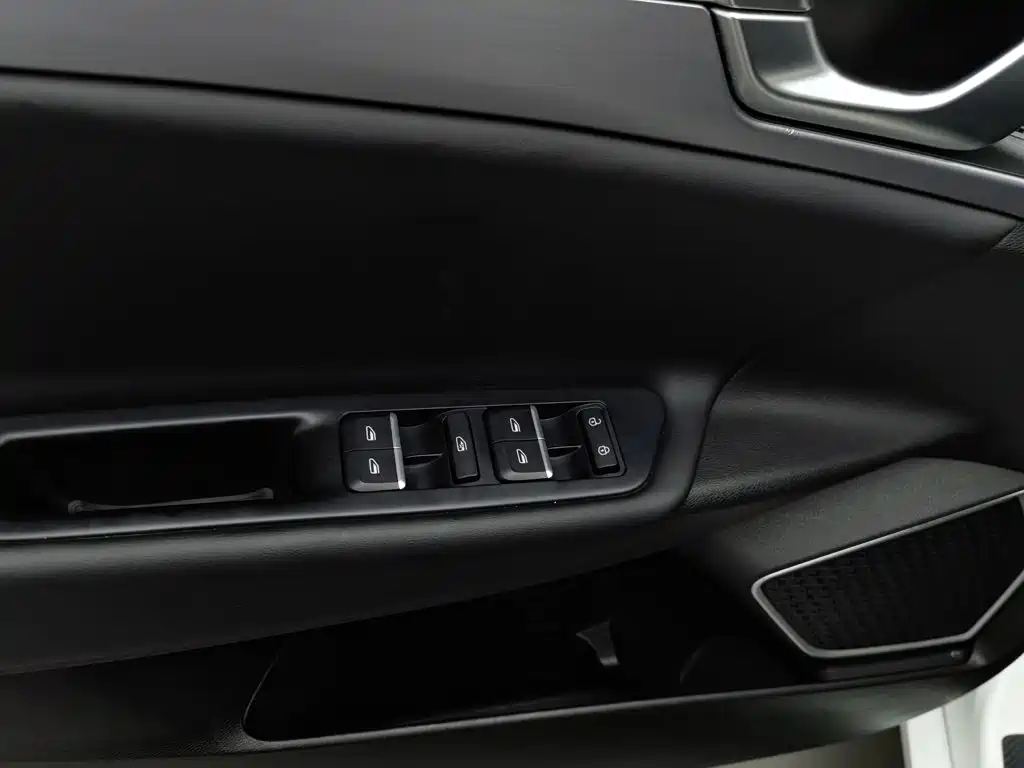 Geely Emgrand GL 2020 2019 1.4T CVT Elite Zhixiang Edition