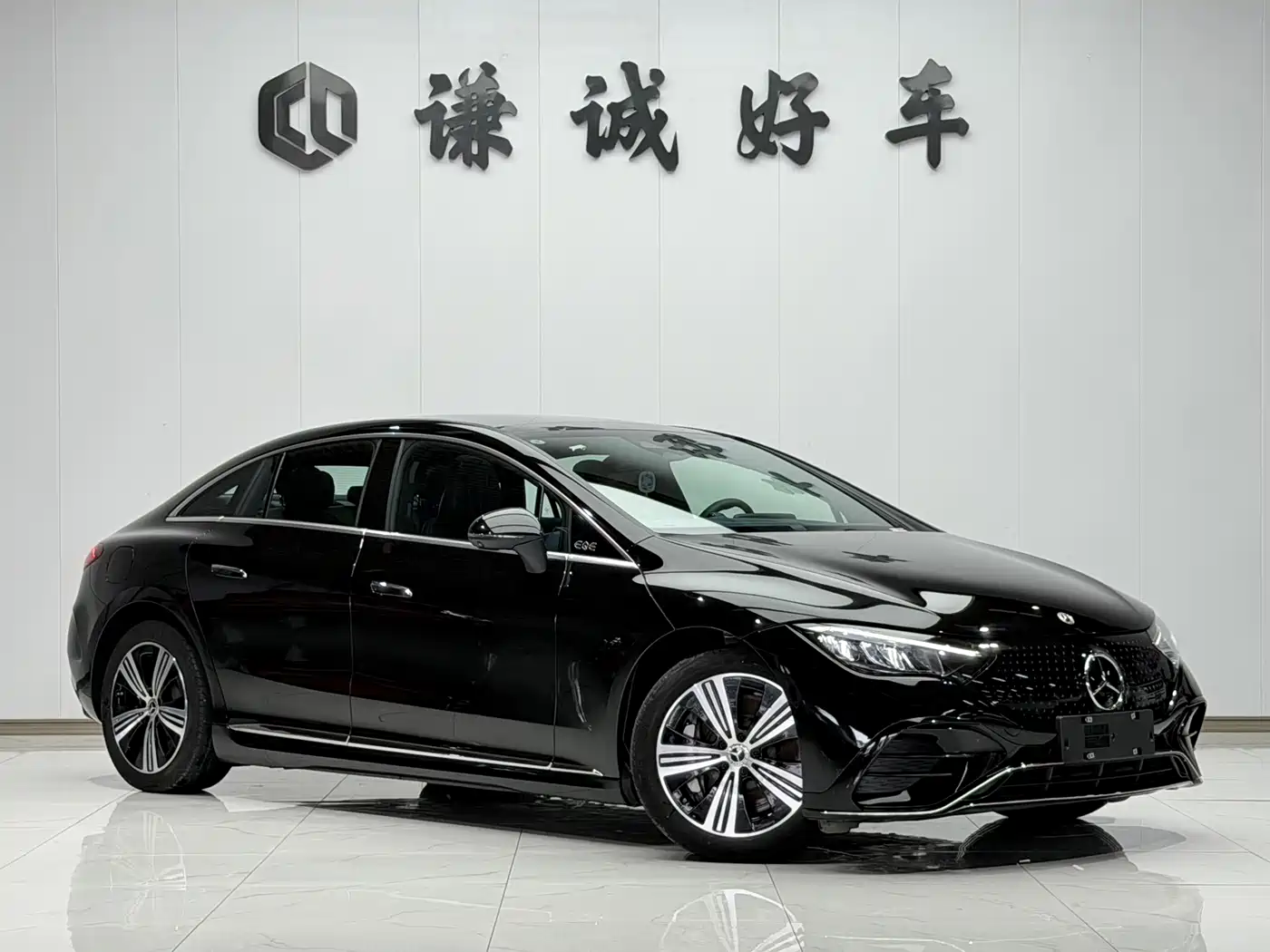 Mercedes-Benz EQE 2025 2025 Model 500 4MATIC Luxury Edition